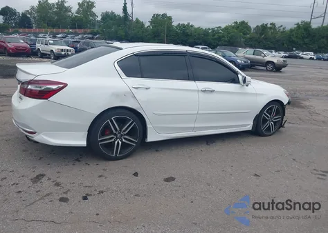 2016 Honda Accord Touring z USA, uszkodzony, nr VIN 1HGCR3F90GA020734